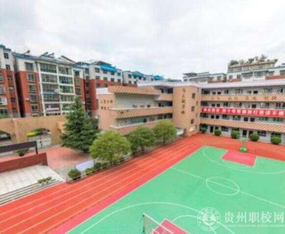 都匀市工商管理学校